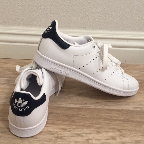 navy blue stan smith shoes